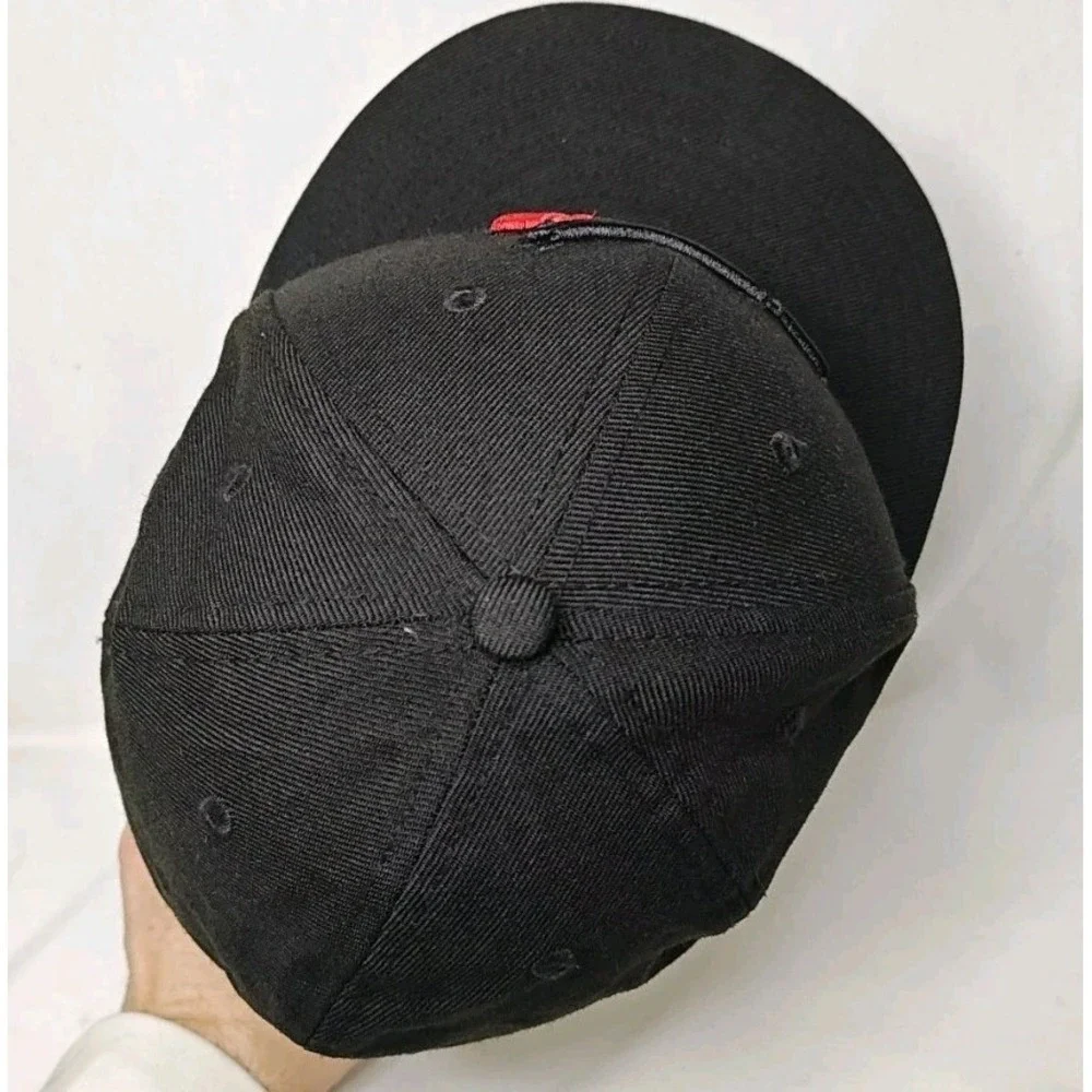 Toronto Blue Jays New Era 59Fifty Fitted Blackout Hat cap Men's 7 1/2‎ Red Leaf